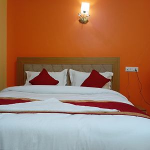 Deluxe Double Room Bath